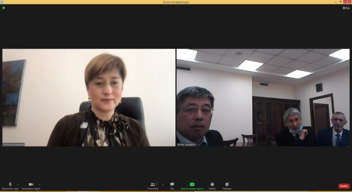 photo5276521873695421101