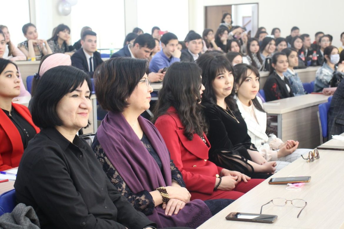 photo5339093620143272566