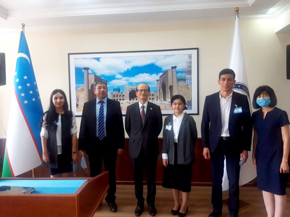 photo5465621737480762088